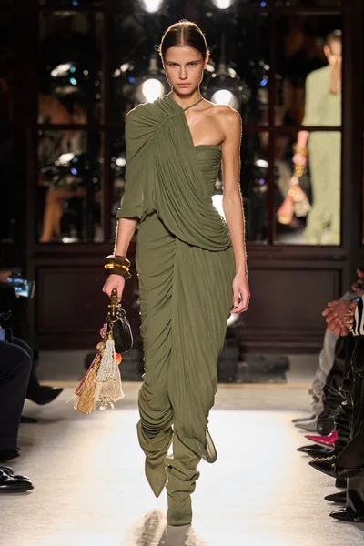Look 31